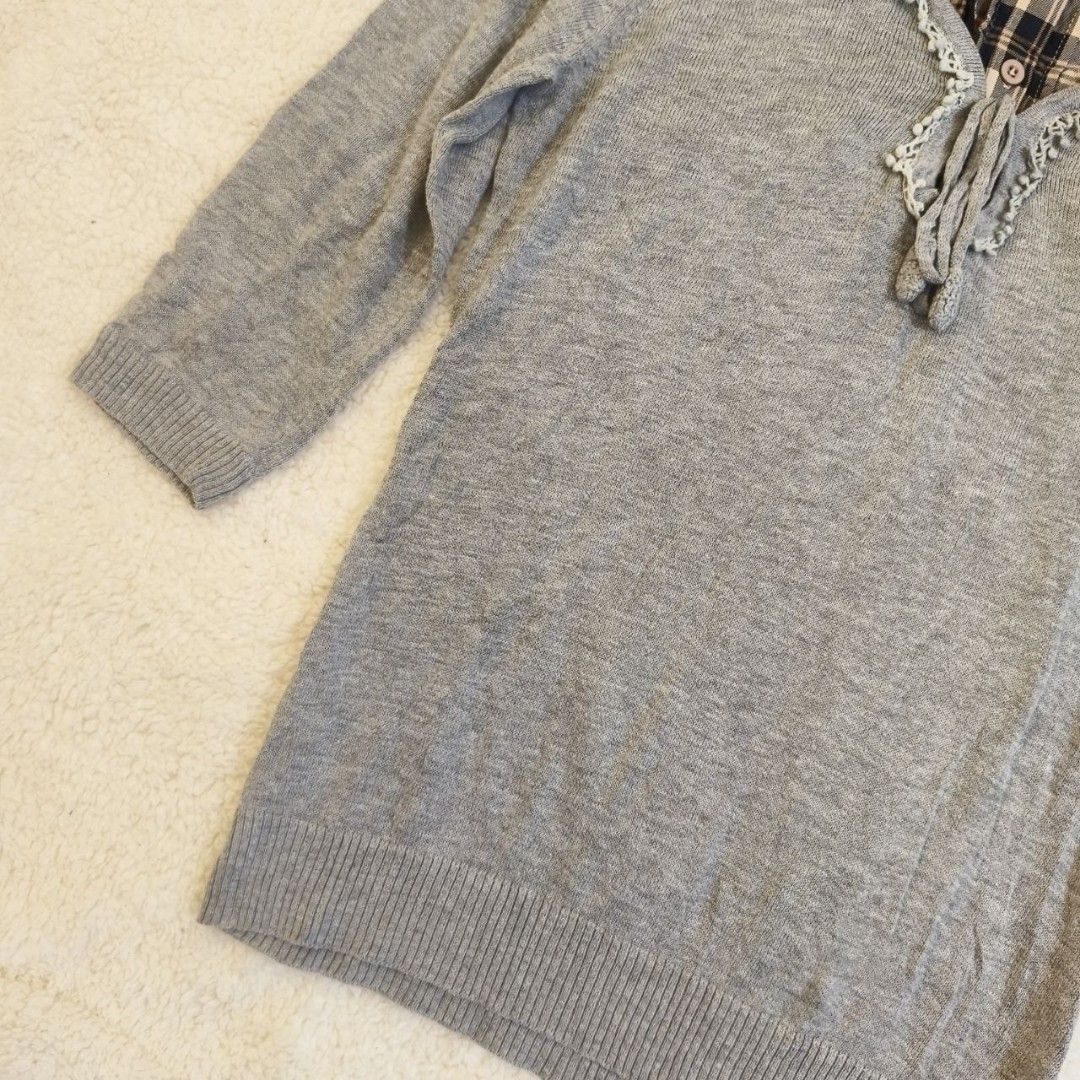 French Anderson Plaid Collar Sweater (Category: Longsleeves) located in Echague. Submitted by ribbitpicks (Listing ID 1439794689, Image 3). Description: - French Anderson gray sweater - Plaid collar with button-down design - V-neck - Decorative fringe - Three-quarter sleeves - Measurements: Bust 34-36, Length 25.