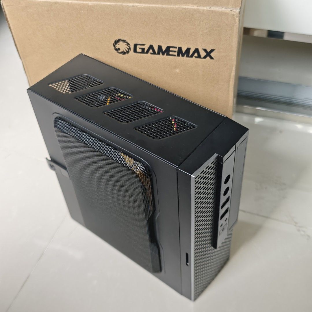GameMax Mini-ITX PC Case with 200W PSU462812744412057600