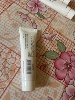 （分類：）位於 。 由 yee871104 提交（商品編號 1439705406，圖片 1）。簡介： 。