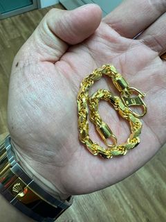 (Category: ) located in . Submitted by gold---gold (Listing ID 1439615192, Image 1). Description: .