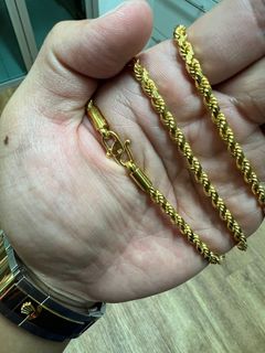 (Category: ) located in . Submitted by gold---gold (Listing ID 1439618303, Image 1). Description: .