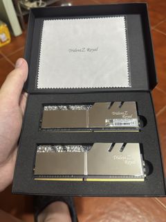 （分類：）位於 。 由 yiuvintage 提交（商品編號 1439800388，圖片 1）。簡介： 。