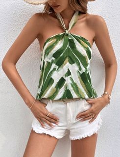 (Category: ) located in . Submitted by cherryycloset (Listing ID 1439699615, Image 1). Description: .