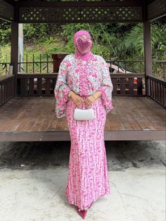 (Category: ) located in . Submitted by prelovedbynadhirah (Listing ID 1439634385, Image 1). Description: .