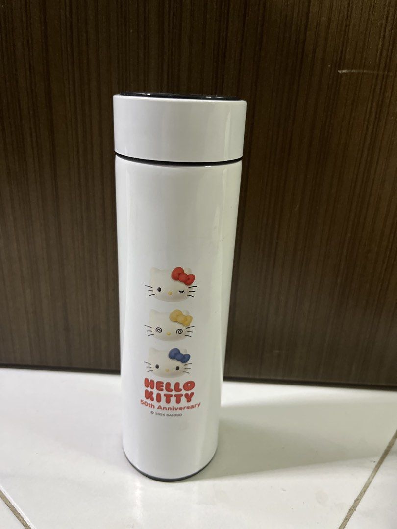 Hello Kitty 50th Anniversary Smart Thermos463353159584337920