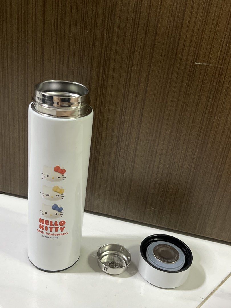 Hello Kitty 50th Anniversary Smart Thermos463353159584337922