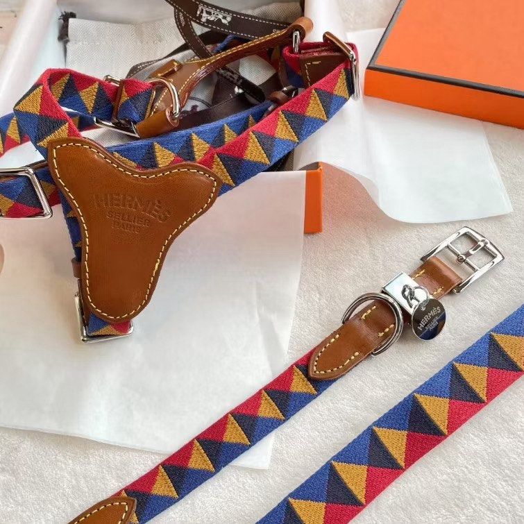 Hermes Pet Dog Collar + Traction Rope (Category: Homes & Other Pet Accessories) located in Manila. Submitted by designerarchives.ph (Listing ID 1439749157, Image 3). Description: - SALE (limited time) I have a catalog if interested :) ₱16k - dog collar + rope ₱19 500 - dog collar + harness + rope Collar: Width - 2cm S (36cm) - adjustable 23-30cm M (41cm) - adjustable 28-35cm L (51cm) - adjustable 39-45cm Rope: Length (1.2m) Width (2.5cm) Harness: