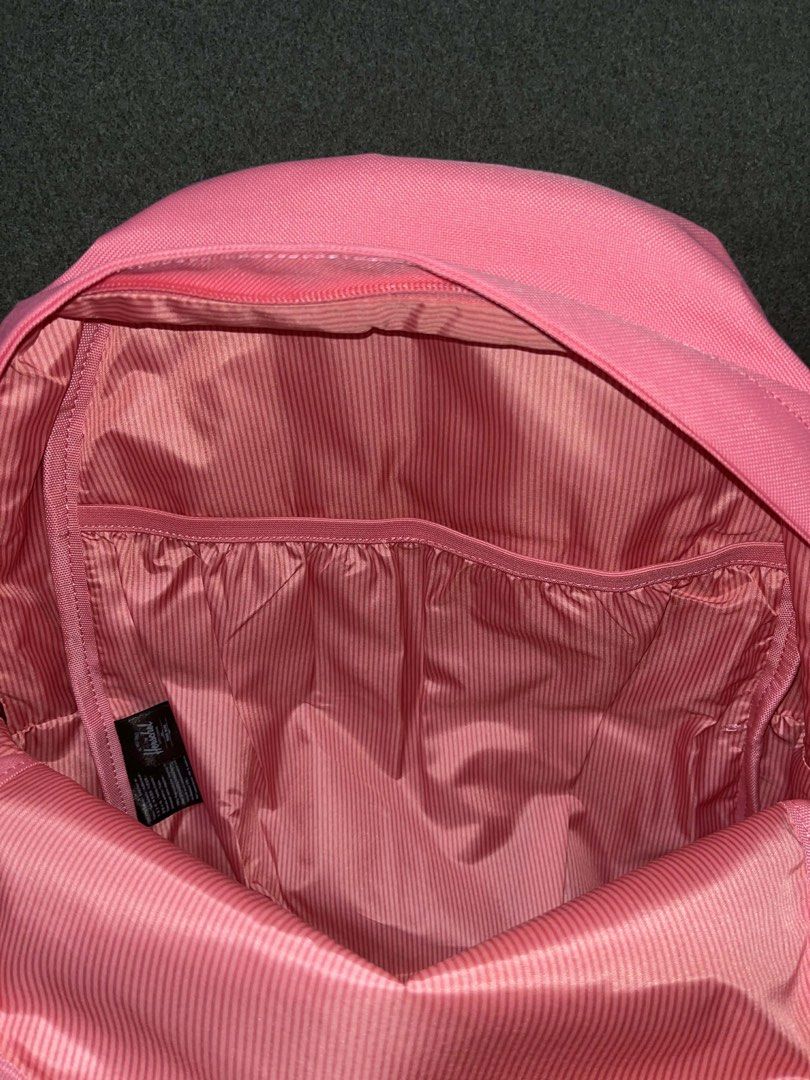 Herschel Classic 26L Backpack in Gum Pink (Category: Backpacks) located in Pasig City. Submitted by rsrvessentials (Listing ID 1439689549, Image 3). Description: ‼️ 2 pcs left.
