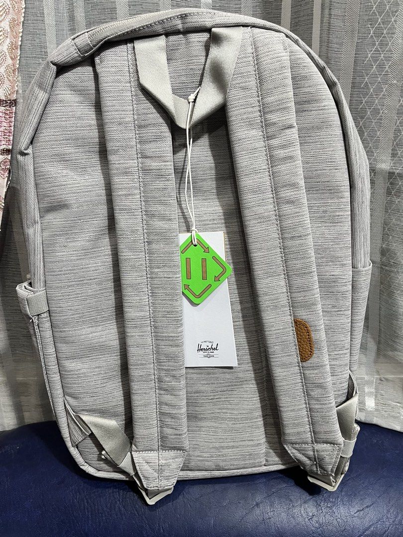 Herschel Pop Quiz Backpack in Light Crosshatch Gray (Category: Backpacks) located in Pasig City. Submitted by rsrvessentials (Listing ID 1439685431, Image 2). Description: ‼️1 pc left.