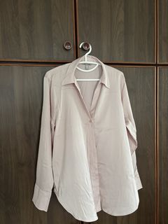 (Category: ) located in . Submitted by clearingmywardrobee (Listing ID 1439724735, Image 1). Description: .