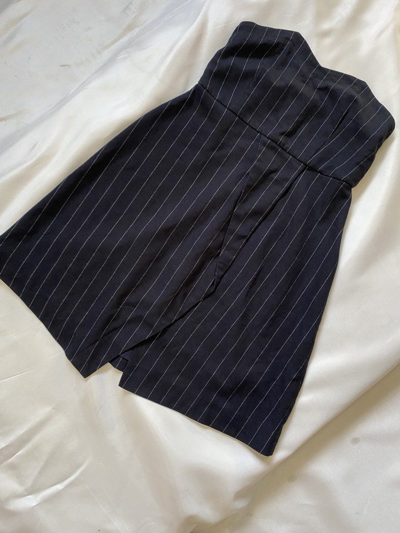 HQ Striped dress (Category: Dresses) located in Manila. Submitted by clarawears (Listing ID 1439801013, Image 1). Description: .