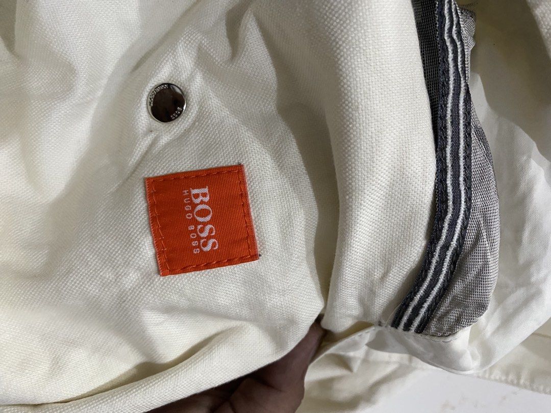 HUGO BOSS (Category: Activewear) located in Lantawan. Submitted by alfhadzrie23687 (Listing ID 1439716923, Image 3). Description: HUGO BOSS SIZE SMALL FIT TO MEDIUM.