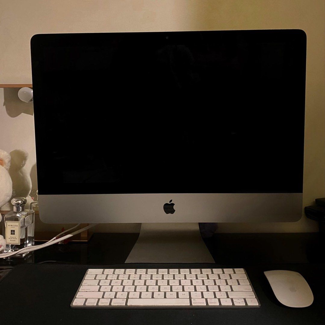 IMAC 21.5 INCH (2017) (Category: Desktops) located in Quezon City. Submitted by ky.sveug (Listing ID 1439784727, Image 1). Description: IMAC 21.5 INCH (2017) Processor: 2.3 GHz Dual-Core Intel Core i5 Memory: 8GB 2133 MHz DDR4 Startup Disk: Macintosh HD Graphics: Intel Iris Plus Graphics 640 1536 MB 1TB SSD Storage Meetup: Gateway Eastwood BGC Powerplant.
