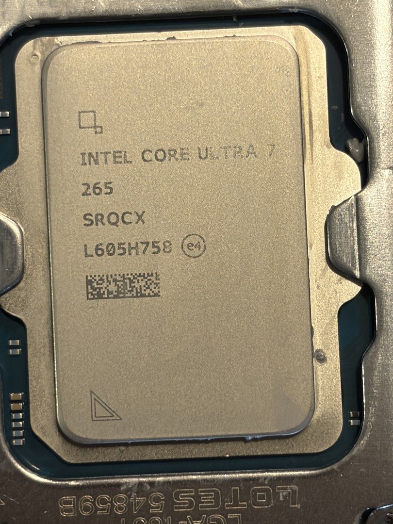Intel Core Ultra 7 265 SRQCX Processor462803865143224320