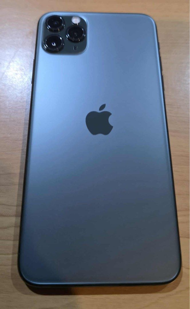 IPHONE 11 PRO MAX MIDNIGHT GREEN (Category: iPhone 11 Series) located in Manila. Submitted by ksywn (Listing ID 1439673789, Image 3). Description: 64gb | 81 % BATTERY LIFE BARELY USED NO ISSUES.