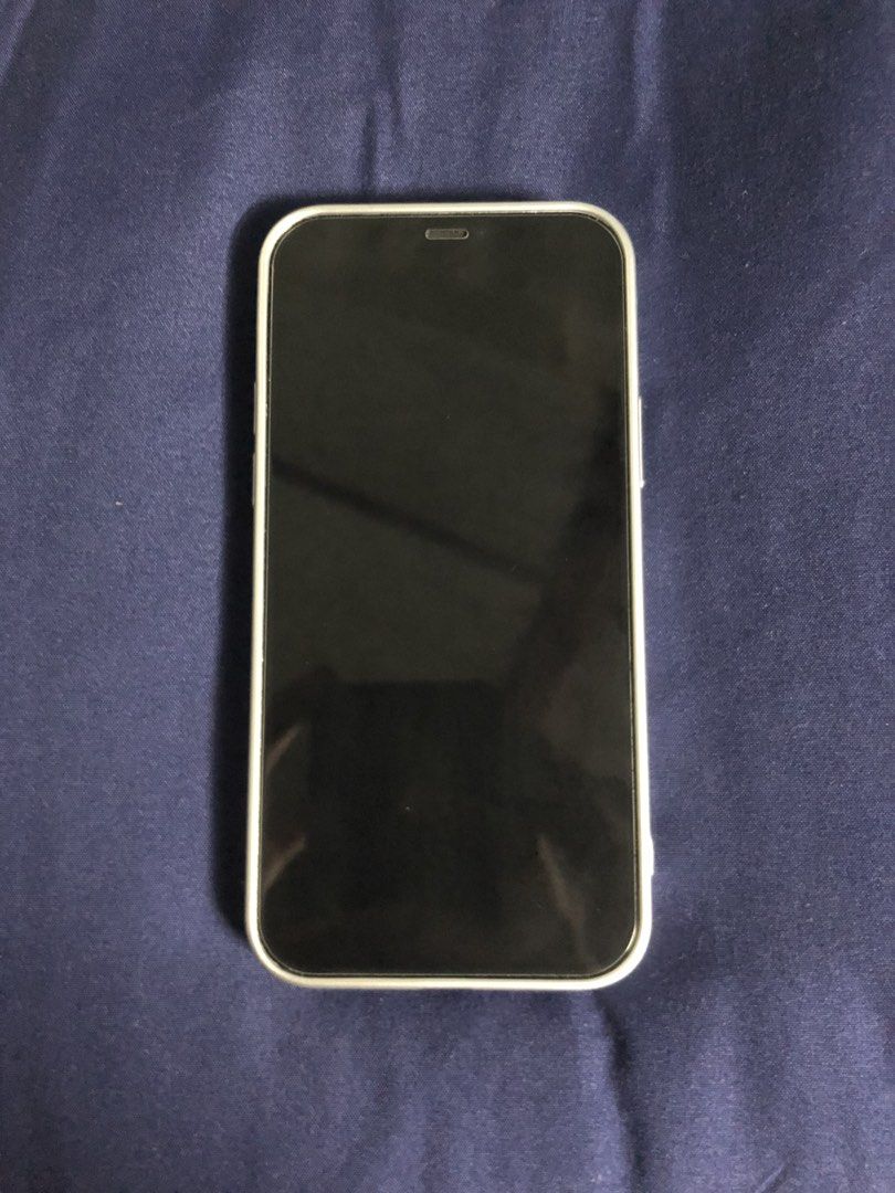 Iphone 12 Pro 512Gb (Category: iPhone 12 Series) located in Manila. Submitted by arooold (Listing ID 1439728674, Image 2). Description: Iphone 12 Pro 512Gb Gold No Sim Restriction No Parts Out 95 Battery Percent With Free 2 Case and Charger Meet Up/Delivery, Vc for Safety transaction! Qc Loc! Meet up Contact Number : 09319087677.
