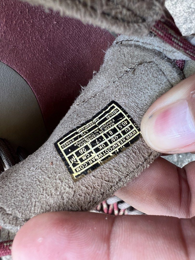 KEEN UNEEK SANDALS (Category: Slippers & Slides) located in Caloocan City. Submitted by gothrifted (Listing ID 1439665049, Image 2). Description: KEEN UNEEK SANDALS - mens US 8, euro 40.5, 26 cm - fair condition - issue: heel drag - color may vary due to lighting .