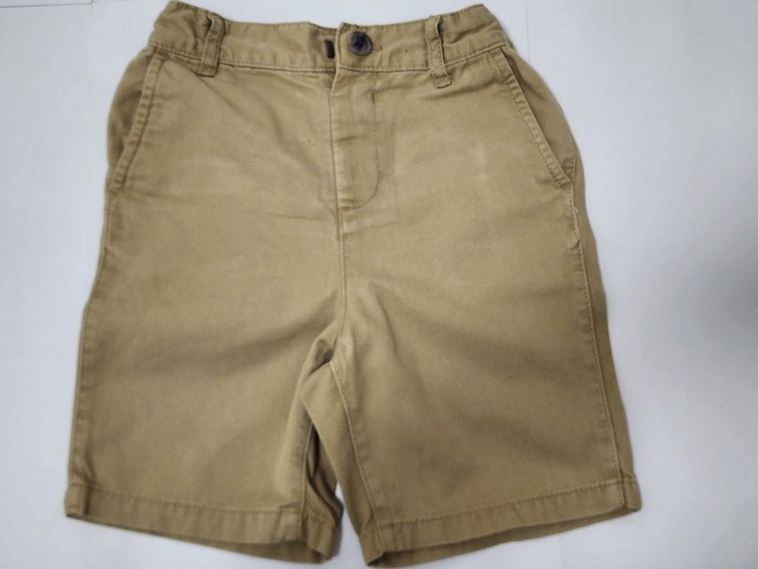 Khaki Shorts for Boys 4 Years Old (Category: Babies & Kids Fashion) located in Pasig City. Submitted by jam1ekow (Listing ID 1439692011, Image 1). Description: 4T size not ukay no holes and no stains with adjustable elastic garter waistband inside.
