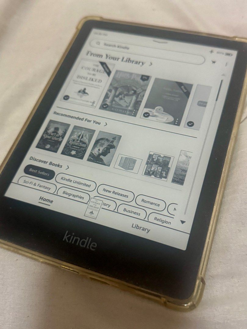 Kindle paperwhite (Category: Other Gadgets) located in Bacoor. Submitted by nursejhaye040988 (Listing ID 1439675186, Image 1). Description: Message me if interested. Thanks!.