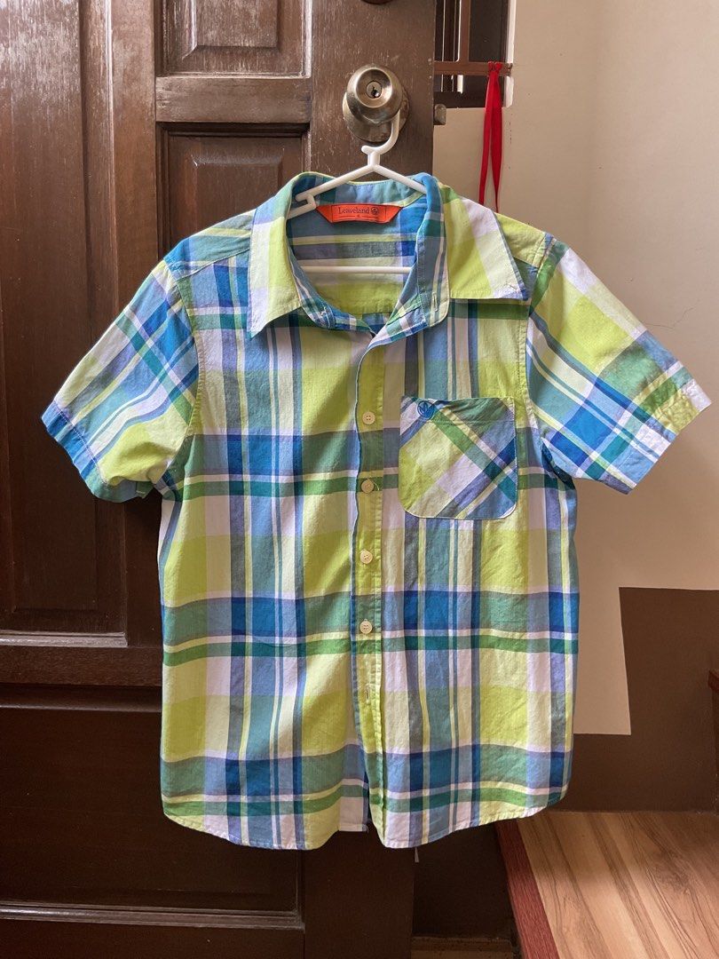 Leaveland Plaid Polo For Men (Category: Formal Shirts) located in Batangas. Submitted by viviennewestwould (Listing ID 1439710814, Image 1). Description: Size small-medium for men Good quality with tags Lightweight material 200 plus sf.