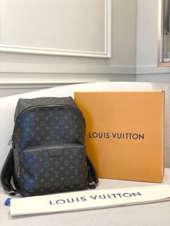 (Category: ) located in . Submitted by redrabbitluxury (Listing ID 1439723092, Image 1). Description: .