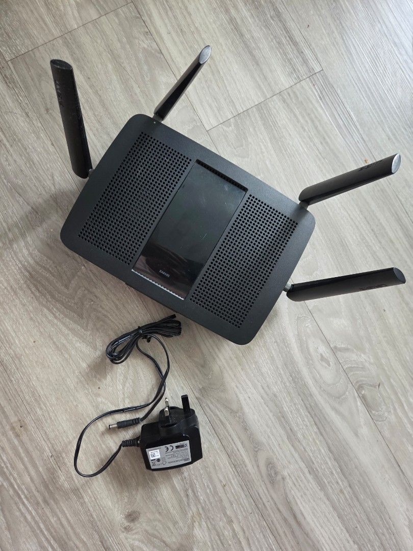 Linksys EA8100 Wireless Router462693454955816960