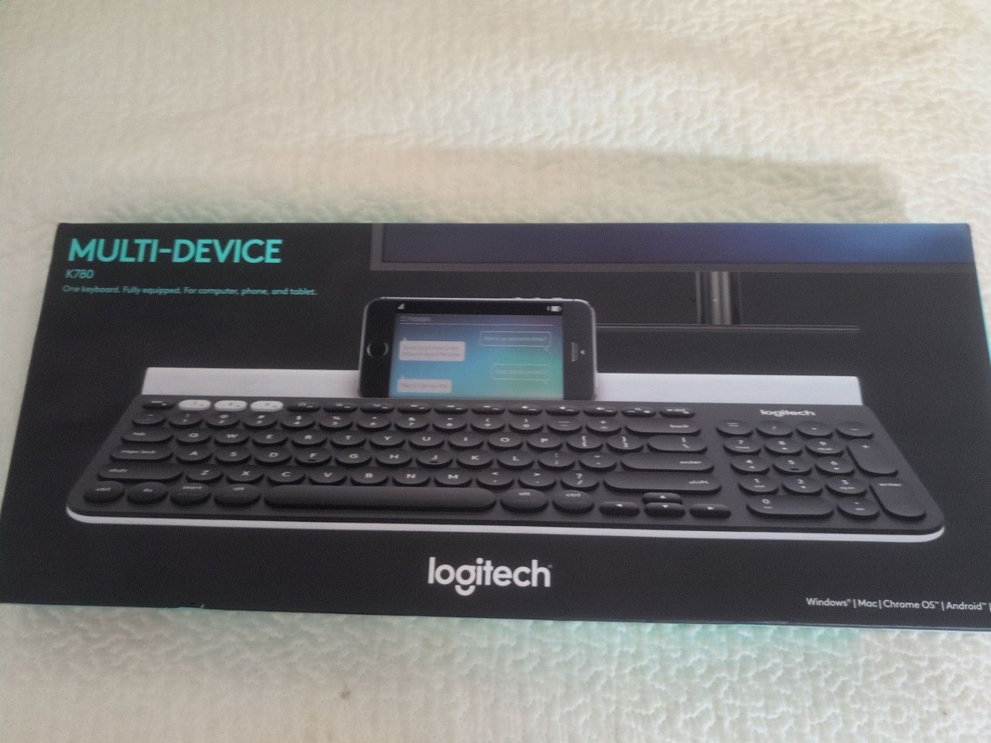 Logitech K780 Multi-Device Wireless Keyboard462913888773754880