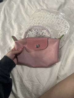 (Category: ) located in . Submitted by shopyoddlez (Listing ID 1439755856, Image 1). Description: .