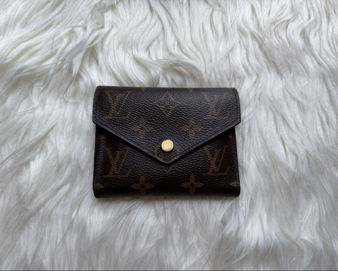 Louis Vuitton Monogram Victorine Wallet (Category: Luxury Bags & Wallets) located in Manila. Submitted by vintagehandpicks (Listing ID 1439701844, Image 3). Description: Louis Vuitton Monogram Victorine Wallet Rank A With box and dust bag Microchipped 🏷️ 21,000.