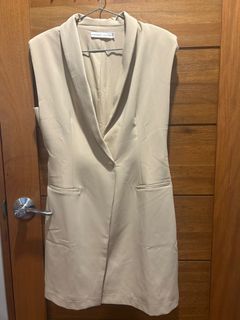 (Category: ) located in . Submitted by be_declutterandthrift (Listing ID 1439693039, Image 1). Description: .