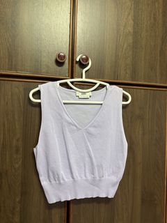 (Category: ) located in . Submitted by clearingmywardrobee (Listing ID 1439722134, Image 1). Description: .