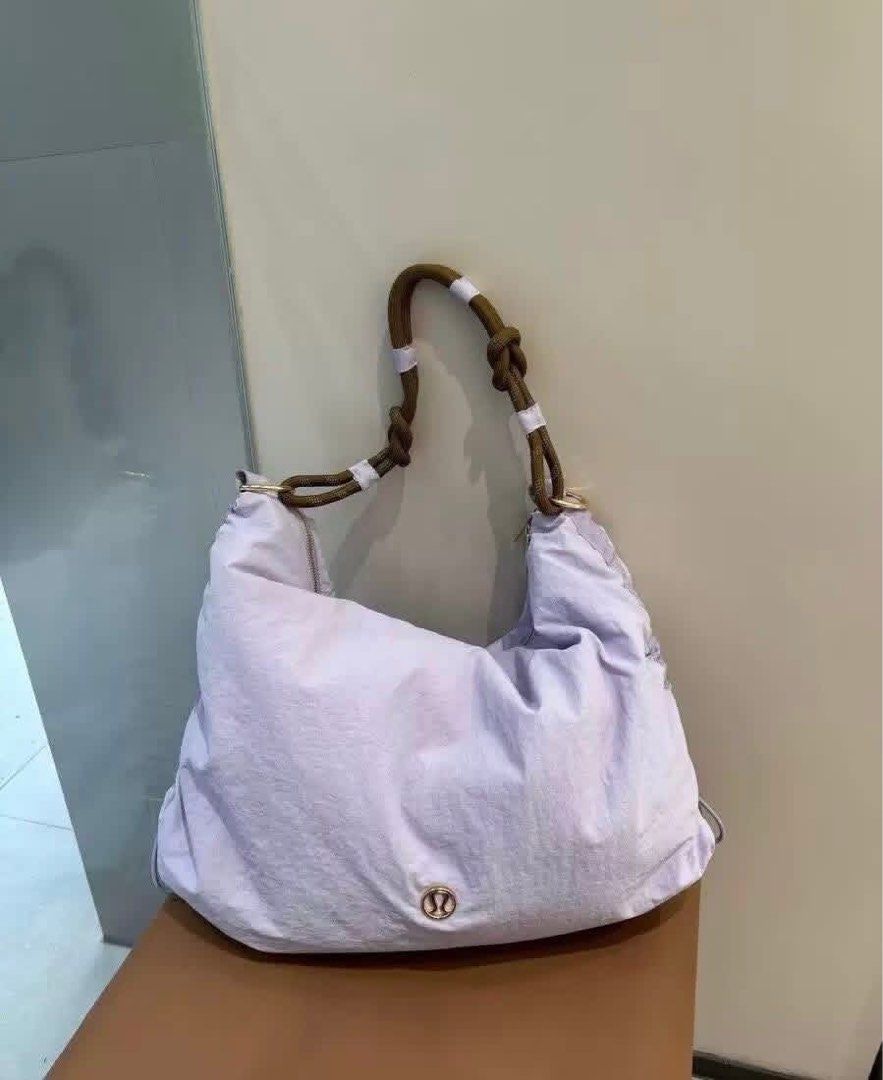 lululemon 16L. waterproof onhand sale (Category: Tote Bags) located in Manila. Submitted by lon.ph (Listing ID 1439780922, Image 2). Description: payment 1st policy actual po posted .