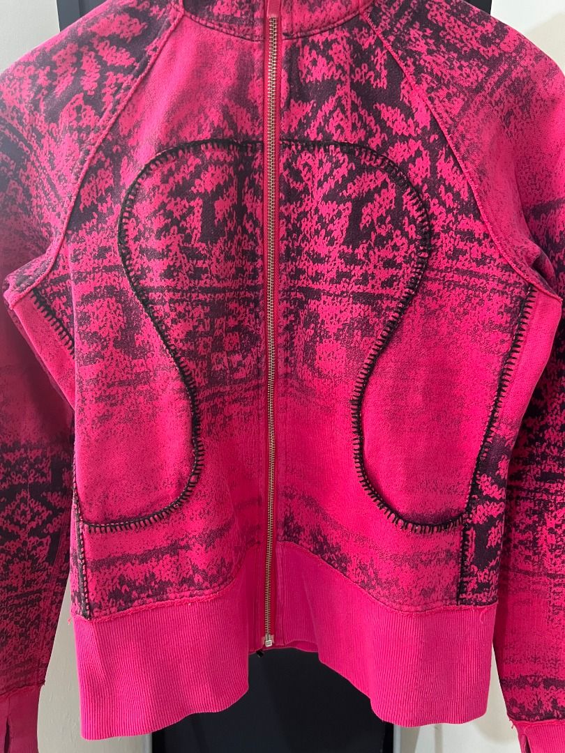 Lululemon Pink Zip-Up Hoodie (Category: Coats, Jackets and Outerwear) located in Caloocan City. Submitted by ashur-22 (Listing ID 1439700786, Image 2). Description: size : small to medium width: 46 cm length: 56 cm.
