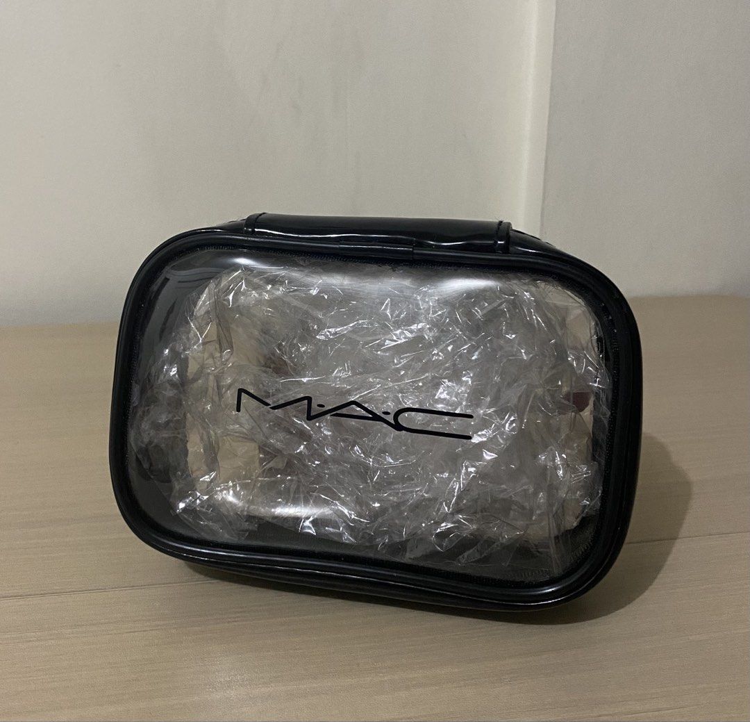 MAC Transparent Cube Pouch (Category: Purses & Pouches) located in Cavite. Submitted by chubbsavenue (Listing ID 1439762785, Image 1). Description: .