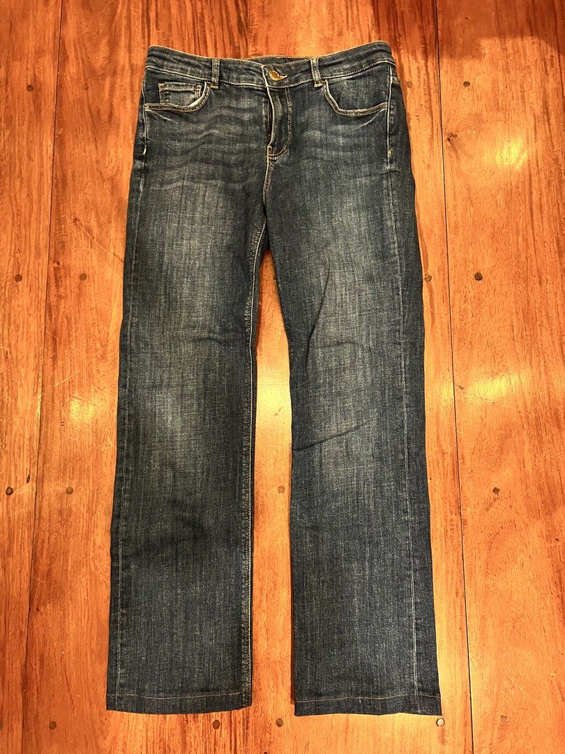 Massimo Dutti Denim Jeans (Category: Jeans) located in San Juan City. Submitted by c_declutters (Listing ID 1439652229, Image 1). Description: Buttons have slight imperfections from use but overall the jeans are in really good condition 😊.