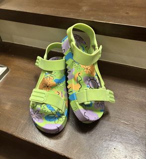 (Category: ) located in . Submitted by authentic.finds.only (Listing ID 1439744218, Image 1). Description: .