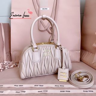 （分類：）位於 。 由 encore_luxe 提交（商品編號 1439615482，圖片 1）。簡介： 。