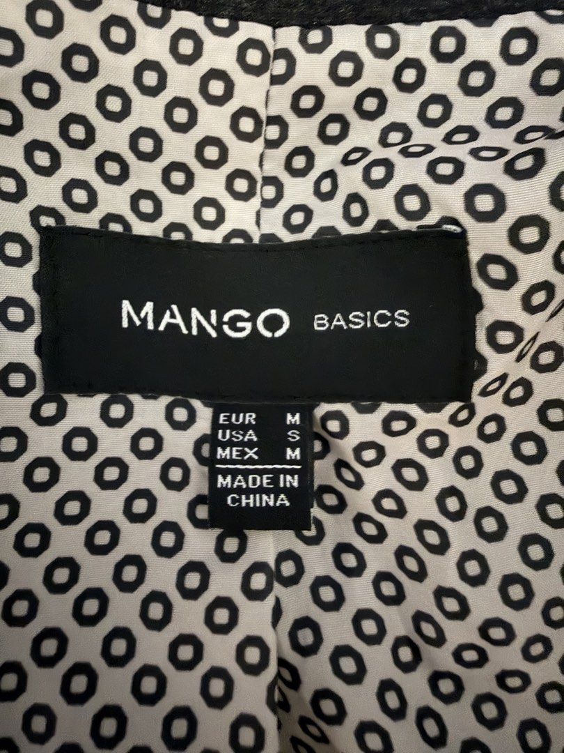 MNG ladies blazer (Category: Others Tops) located in Muntinlupa City. Submitted by gap0710 (Listing ID 1439704384, Image 1). Description: MNG ladies blazer with polka dots lining on sleeves when folded. In very good condition. size small but can also fit medium frame. .