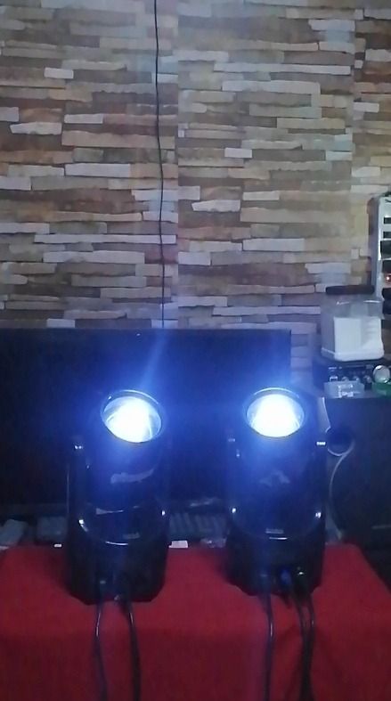 Movinghead led lights (Category: Lighting & Studio Equipment) located in Quezon City. Submitted by newwhale.f1c027 (Listing ID 1439614660, Image 3). Description: P11,000 pares Lumilites led mini moving head 150watts pick up Lagro fairview Q.C so we can test it out .