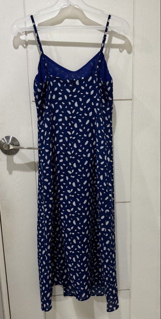 Navy Blue Slip Dress with Slit (Category: Dresses) located in Manila. Submitted by gailed (Listing ID 1439679309, Image 2). Description: — Never worn; just stored in my closet. — RFS: Decluttering .