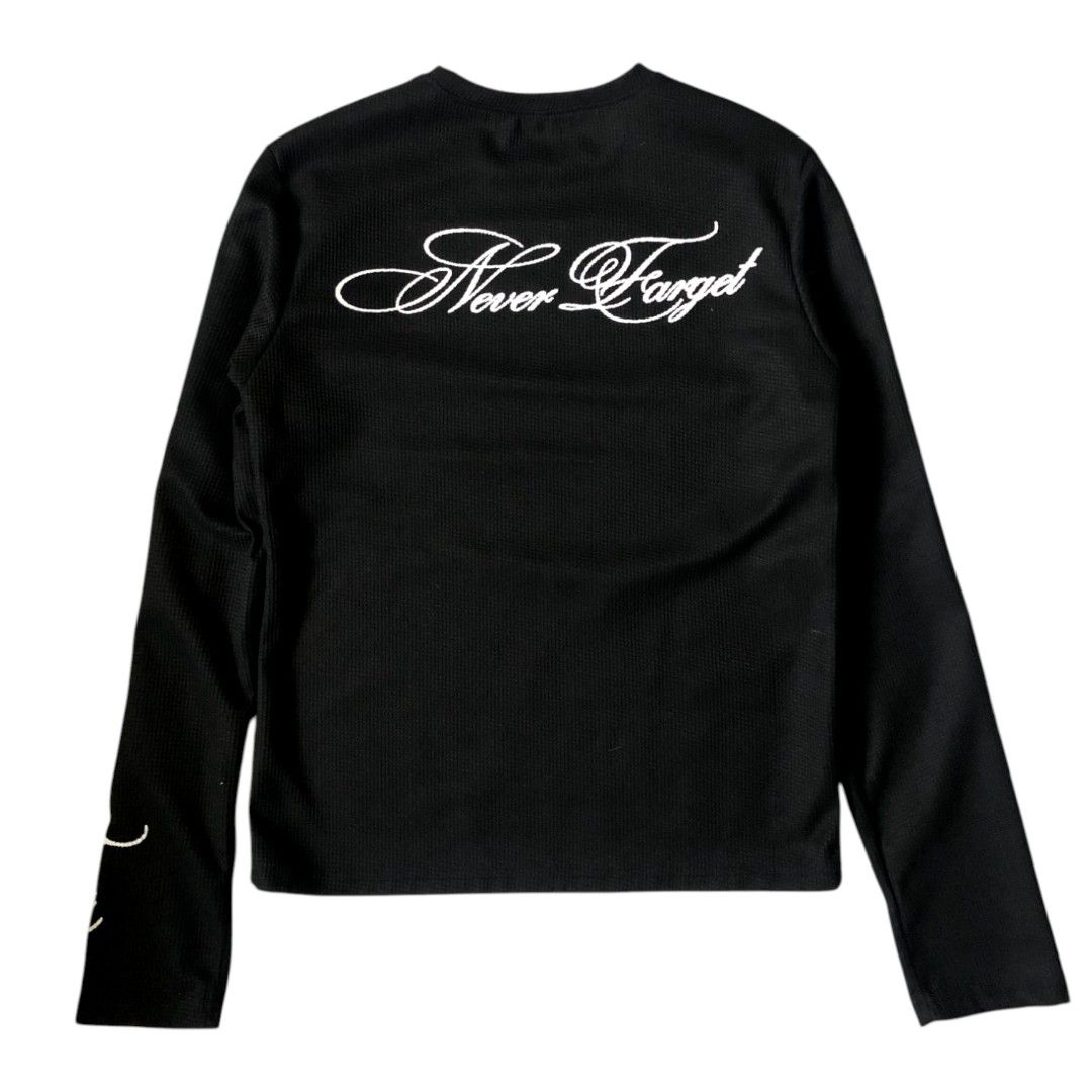 Never Forget Raven Cursive Long Sleeve (Category: Tshirts & Polo Shirts ) located in San Fernando. Submitted by 7blunts (Listing ID 1439724366, Image 2). Description: size s to m good condition used 2 times 400+sf.
