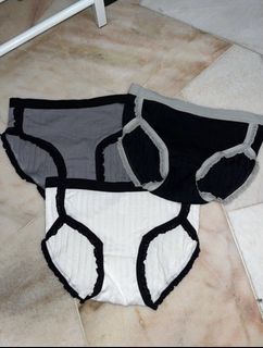 (Category: ) located in . Submitted by yourfavouritepreloved (Listing ID 1439666671, Image 1). Description: .
