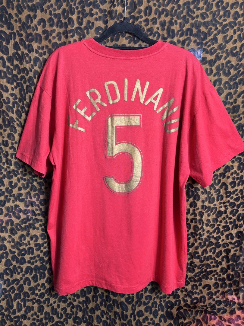 Nike England Ferdinand Jersey (Category: Tshirts & Polo Shirts ) located in Manila. Submitted by little_stranger97 (Listing ID 1439683730, Image 2). Description: Sz XL Condition 9/10 Measure it by inch Width: 22 Length: 27 Shoulder: 21.5 Sleeve: 8 Bust: 19 Hem: 22.5 •Refund / Returns not allowed allowed •Please do check the dimensions size on labels sometimes are not accurate on the sizing •Ask me before purchasing.