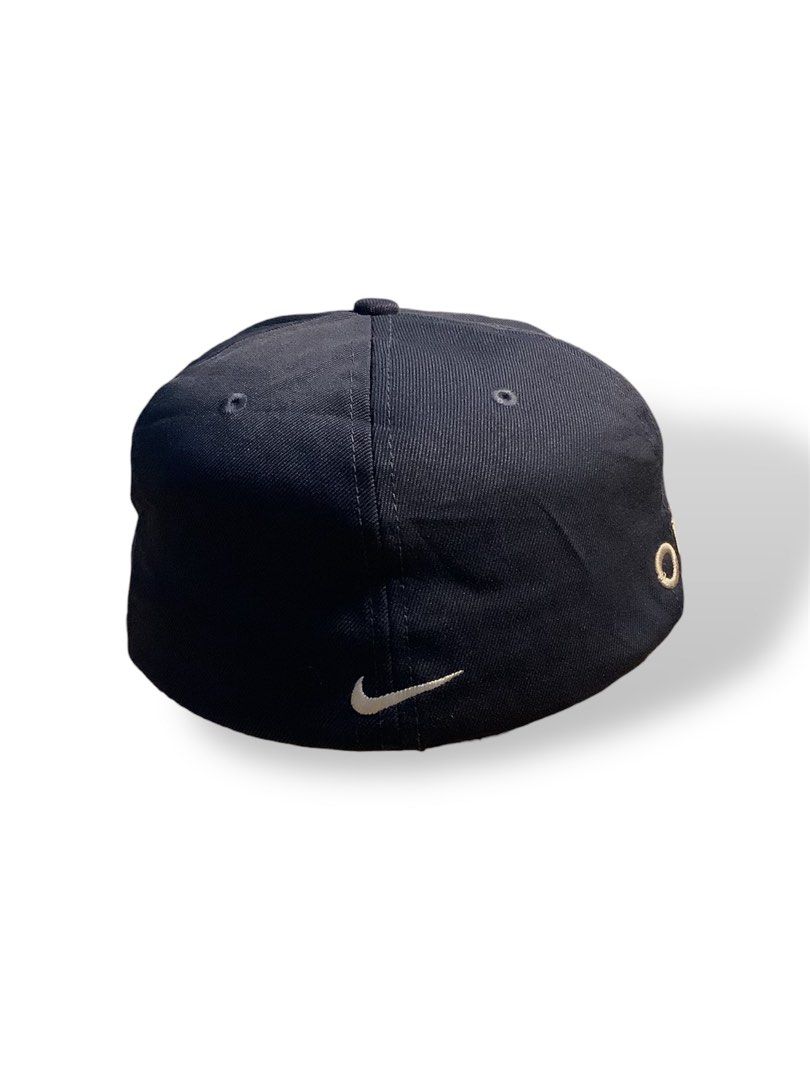 Nike Tiger Woods Collection Golf Fitted Hat (Category: Caps & Hats) located in Tabaco. Submitted by thriftyarchives (Listing ID 1439803276, Image 3). Description: Authentic One size fits most Good Color rate pa sana 9.9/10 Sira Brim, but still good if worn backward ang cap (check pic).