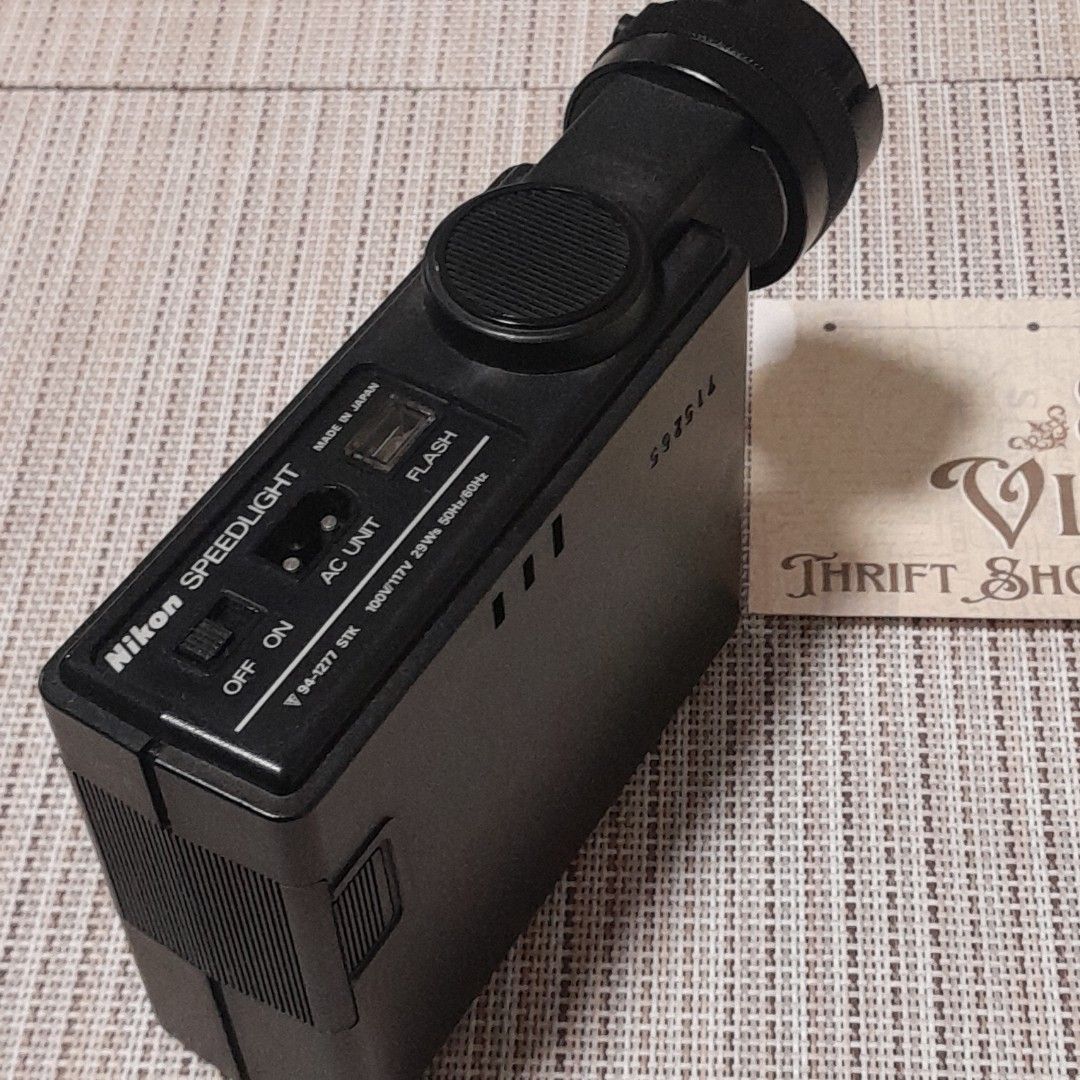 Nikon SB 7 Flash for Nikon F2 (Category: Flashes) located in Las Pinas. Submitted by 84vintage (Listing ID 1439677148, Image 3). Description: A rare and collectible item especially in this condition, The SB7 is the dedicated flash for your Nikon F2! Makes it look really good and period correct too. Tested working and functional although can't get to light up the neon, maybe our battery is weak. Auto and Manual both tested working. Sold as is wher