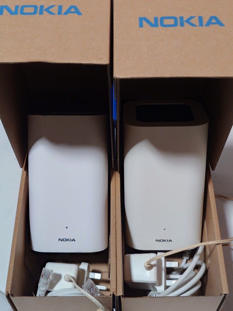 Nokia WiFi Beacon 2 Router Bundle - used and working463174093327585280