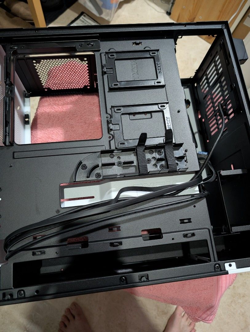 NZXT H510 Flow White PC Case463288392126965764