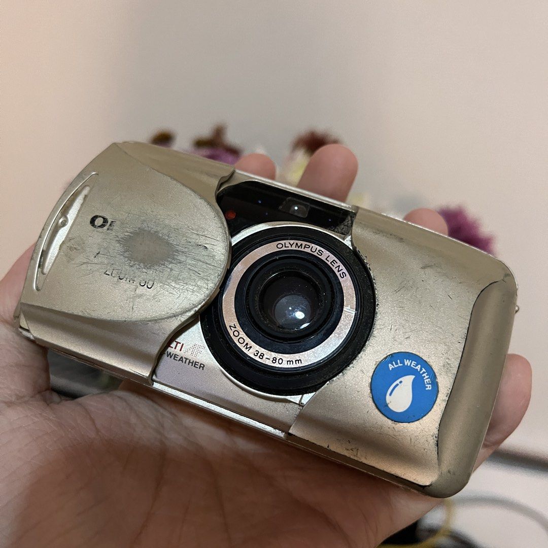 Olympus Zoom 80 film cam, Photography, Cameras on Carousell