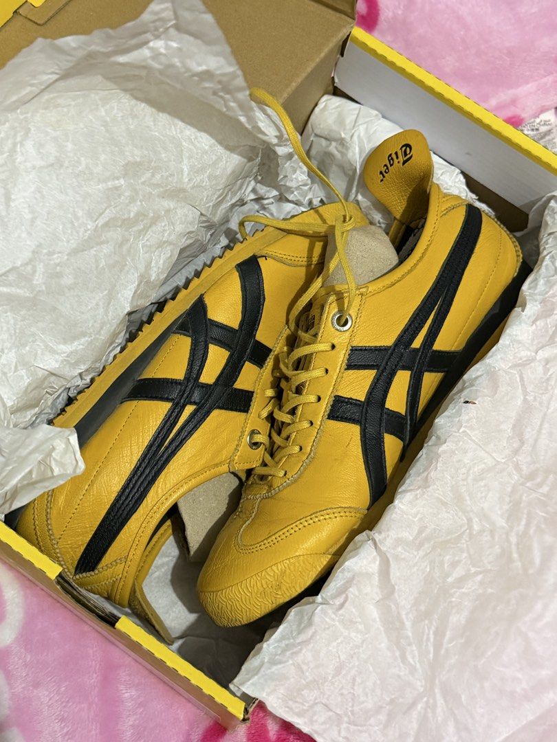 Onitsuka Tiger Mexico 66 SD Yellow/Black (Category: Sneakers) located in Angeles City. Submitted by fasteagle_575083 (Listing ID 1439625900, Image 3). Description: Bought it in Hong Kong - Onitsuka Tiger Mexico 66 SD - Color: Yellow and Black - Size: US 4.5 unisex / US women's 6 / EUR 37 / 23.0 cm - Includes original box Will give discount just pm me - Original packaging included Bought it 1290hkd.