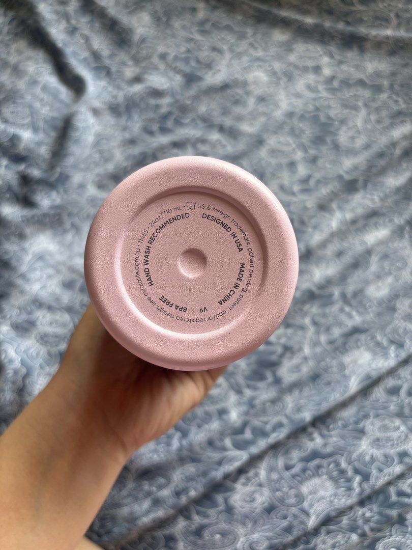 Owala Twist Blossom Bunny 24oz (Category: Water Bottles & Tumblers) located in Consolacion. Submitted by plum_alys (Listing ID 1439648803, Image 2). Description: • Preloved • used but not abuse (will sterilize before shipping) • ₱2200 if with boot • Mode of Payment: Gcash, Gotyme, maribank (preferred) • Mode of Delivery: J&T only (Shipping feel will be paid along with the item’s payment).